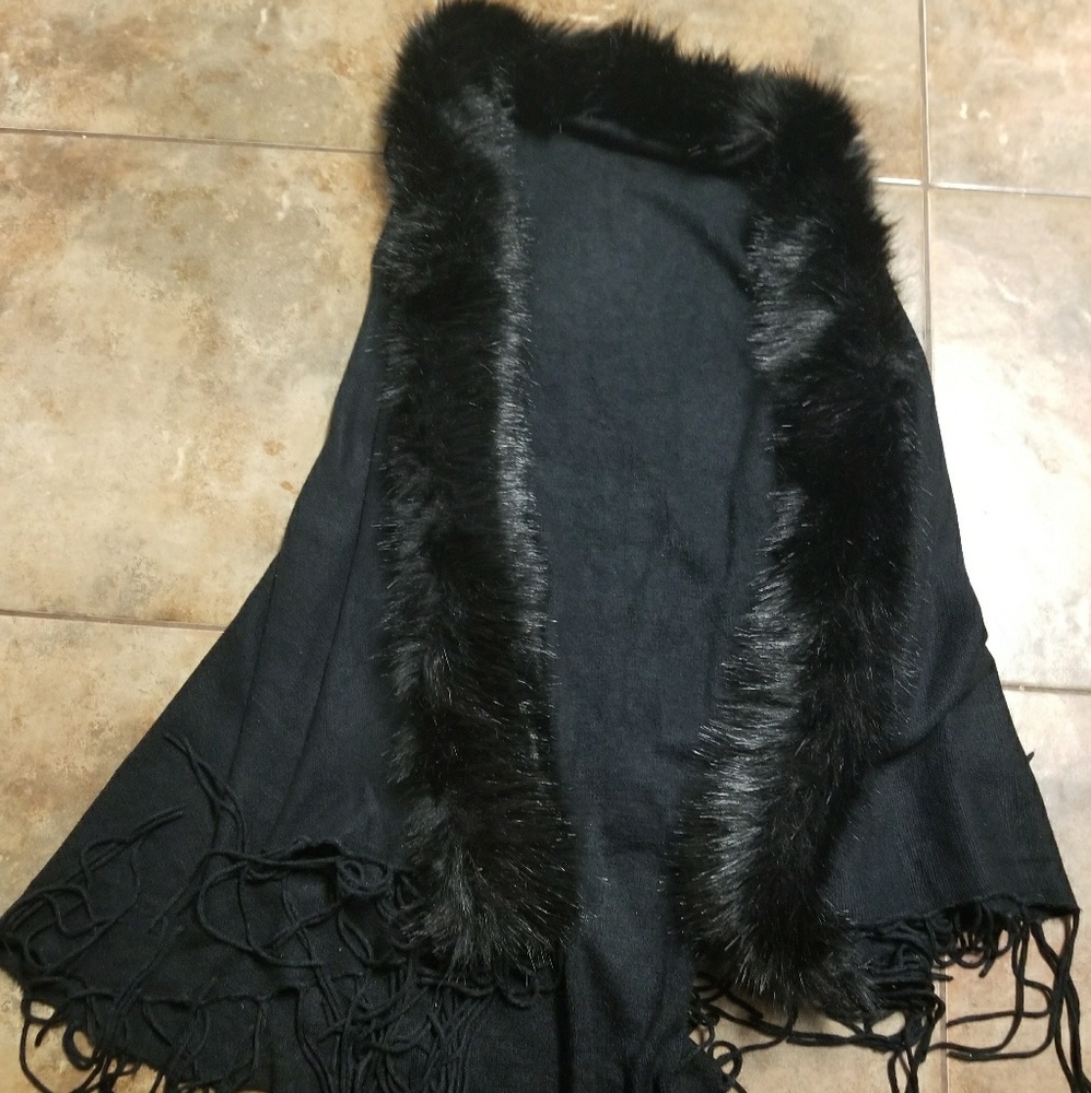 Fur collar vest